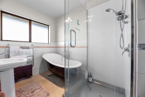 Photo of property in 375 Waitaha Road, Welcome Bay, Tauranga, 3175