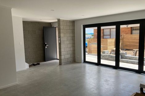 Photo of property in 47c Sherwood Avenue, Te Atatu South, Auckland, 0610