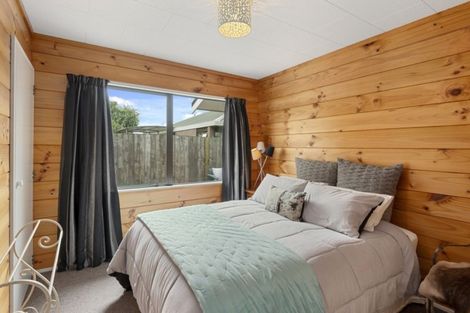 Photo of property in 31 Kirsten Place, Parklands, Christchurch, 8083