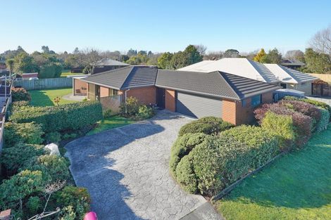 Photo of property in 14 Hewitts Road, Woodend, 7610