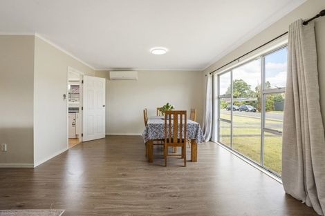 Photo of property in 7 Glengowan Place, Conifer Grove, Takanini, 2112