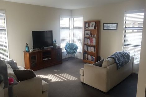 Photo of property in 16 Colebrook Drive, Rolleston, 7614