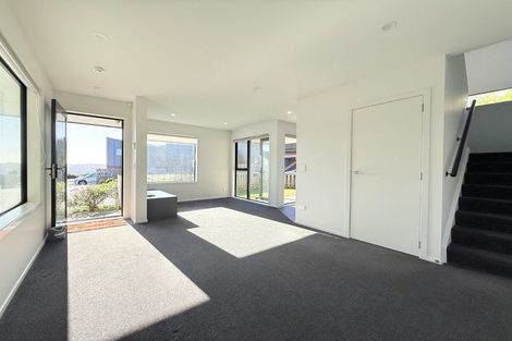 Photo of property in 32 Astelia Way, Woodridge, Wellington, 6037