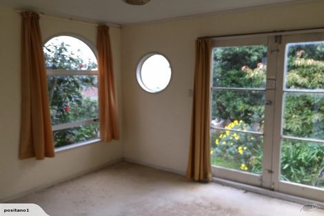 Photo of property in 134 Seaview Road, Paraparaumu Beach, Paraparaumu, 5032