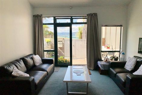 Photo of property in 231u8 Marine Parade, Seatoun, Wellington, 6022