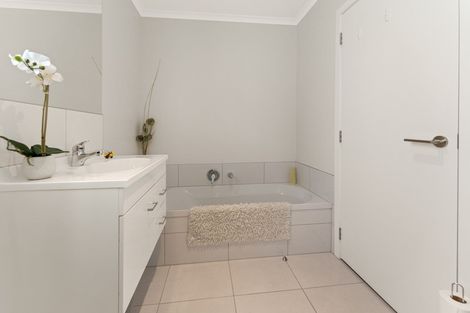Photo of property in 14 Mary Newton Place, Brightwater, 7022