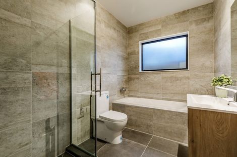 Photo of property in 13 Konoba Avenue, Kumeu, 0810