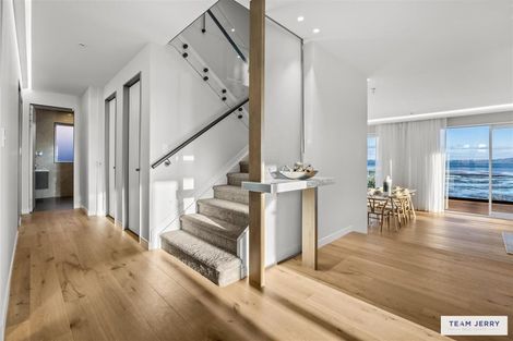 Photo of property in 4 Seawind Way, Hobsonville, 0616