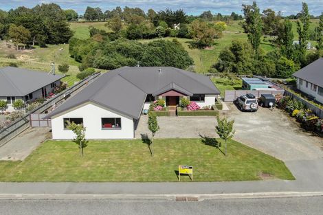 Photo of property in 18 Blue Stone Drive, Waiareka Junction, Oamaru, 9401