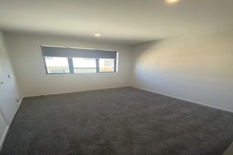 Photo of property in 2/39 Renata Crescent, Te Atatu Peninsula, Auckland, 0610