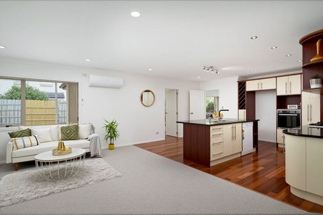 Photo of property in 24 Sapperton Drive, Henderson, Auckland, 0612