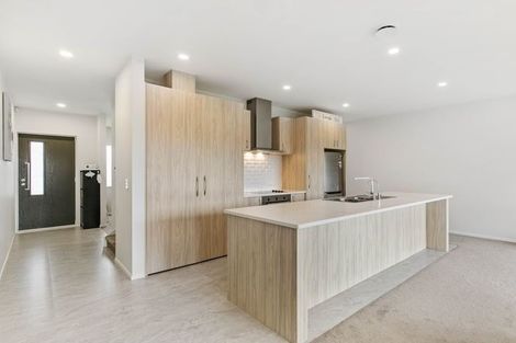 Photo of property in 11 Riroriro Close, Papakura, 2110