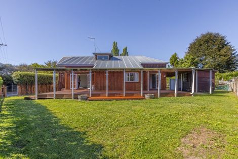 Photo of property in 1 Bibby Lane, Waipawa, 4210