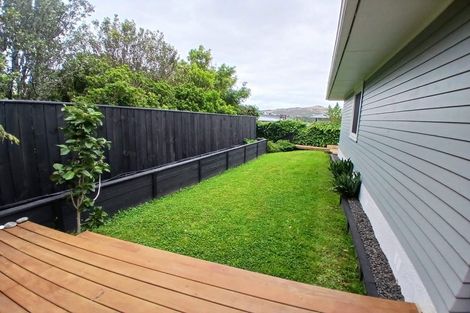 Photo of property in 5 Beazley Avenue, Paparangi, Wellington, 6037
