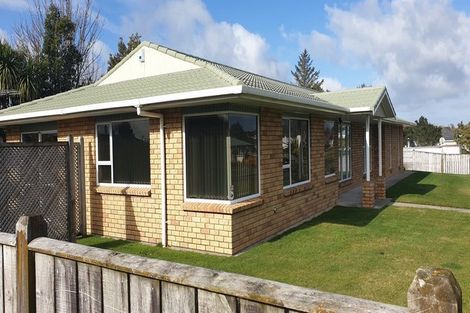 Photo of property in 51 Pembroke Road, Stratford, 4332