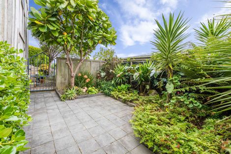 Photo of property in 3/32 Hand Road, Helensville, 0800