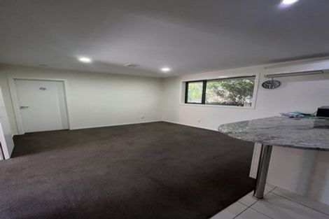 Photo of property in 17 Nortons Road, Avonhead, Christchurch, 8042