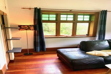 Photo of property in 6 Governor Road, Northland, Wellington, 6012