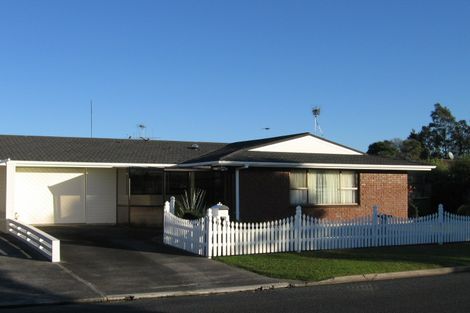 Photo of property in 7b Nukumea Common, Orewa, 0931