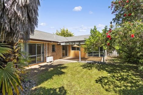 Photo of property in 3 Russett Grove, Henderson, Auckland, 0612