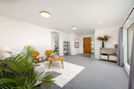 Photo of property in 4 San Pablo Way, Henderson, Auckland, 0612