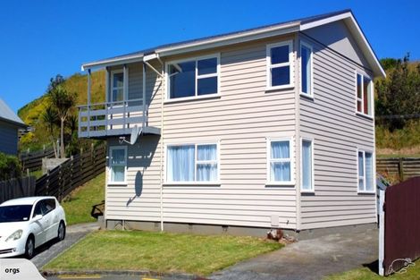 Photo of property in 1/43 Edgecombe Street, Newlands, Wellington, 6037