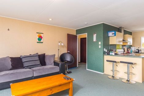 Photo of property in 2/50 Kenderdine Road, Papatoetoe, Auckland, 2025