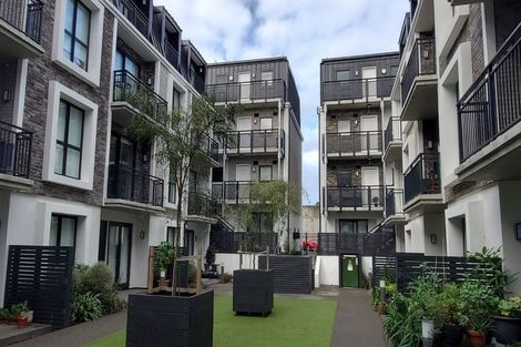 Photo of property in 16 Constable Street, Newtown, Wellington, 6021