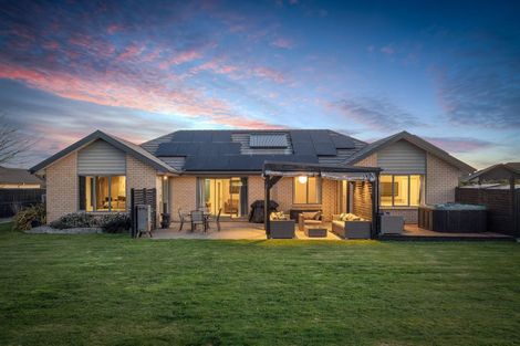 Photo of property in 52 Jacks Drive, West Melton, 7618