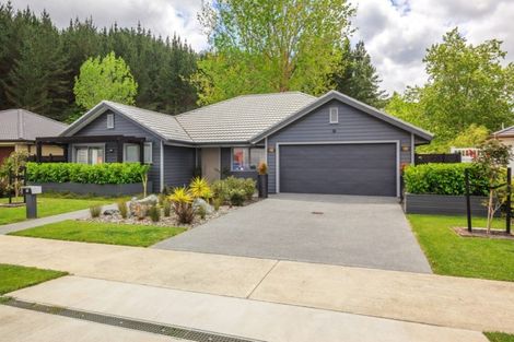 Photo of property in 24 Crabb Fields Lane, Riverhead, 0820