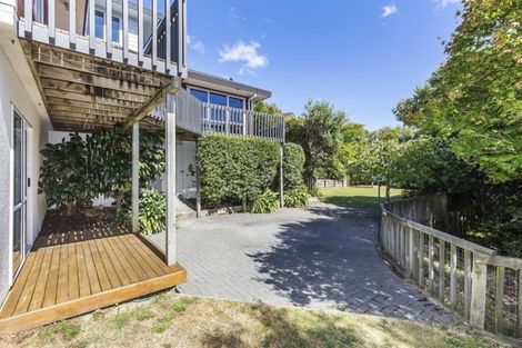 Photo of property in 9 Samwell Drive, Whitby, Porirua, 5024