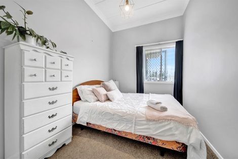 Photo of property in 22 Pembroke Road, Stratford, 4332