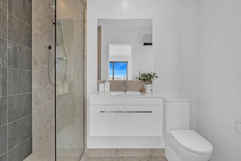 Photo of property in 35 Crossley Avenue, Woodend, 7610