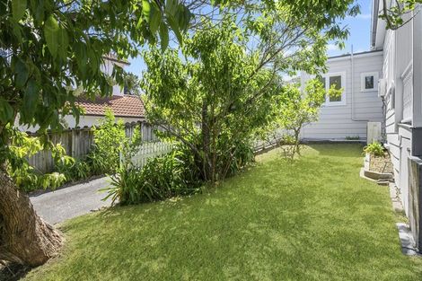 Photo of property in 1/29 Wolsley Avenue, Milford, Auckland, 0620