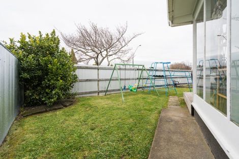 Photo of property in 87 Sutherland Crescent, Westbrook, Palmerston North, 4412
