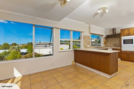 Photo of property in 2/38 Glenvar Road, Torbay, Auckland, 0630