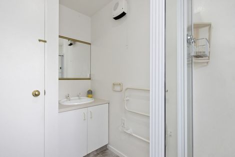 Photo of property in 4/60 Somerset Crescent, Spreydon, Christchurch, 8024