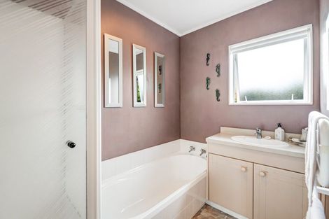 Photo of property in 96a Lakeside Drive, Orewa, 0931