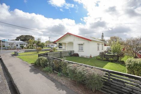 Photo of property in 16 Rira Street, Marton, 4710