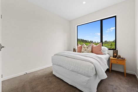 Photo of property in 27 Mahi Road, Helensville, 0800