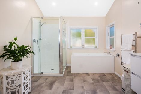 Photo of property in 27 Stanley Street, Wainuiomata, Lower Hutt, 5014