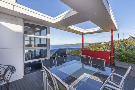 Photo of property in 56 Tamworth Crescent, Newlands, Wellington, 6037