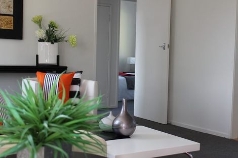 Photo of property in 2/23 Tahi Terrace, Glen Eden, Auckland, 0602