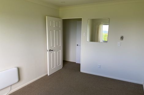 Photo of property in 82 Southernthread Road, Brooklyn, Wellington, 6021