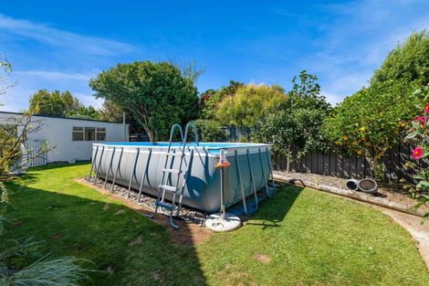 Photo of property in 5 Tamati Place, Merrilands, New Plymouth, 4312