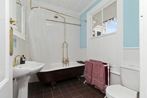 Photo of property in 128 Gray Avenue, Papatoetoe, Auckland, 2024