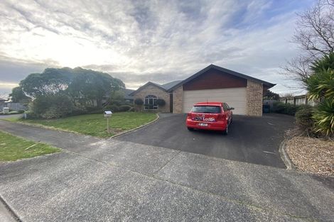 Photo of property in 38 Cranbrook Place, Rototuna North, Hamilton, 3210