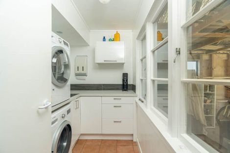 Photo of property in 11 Cliff Street, Onerahi, Whangarei, 0110