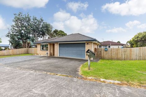 Photo of property in 94 Collingwood Road, Waiuku, 2123