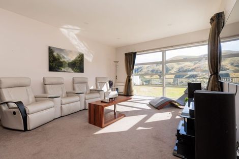 Photo of property in 8 Didsbury Grove, Churton Park, Wellington, 6037
